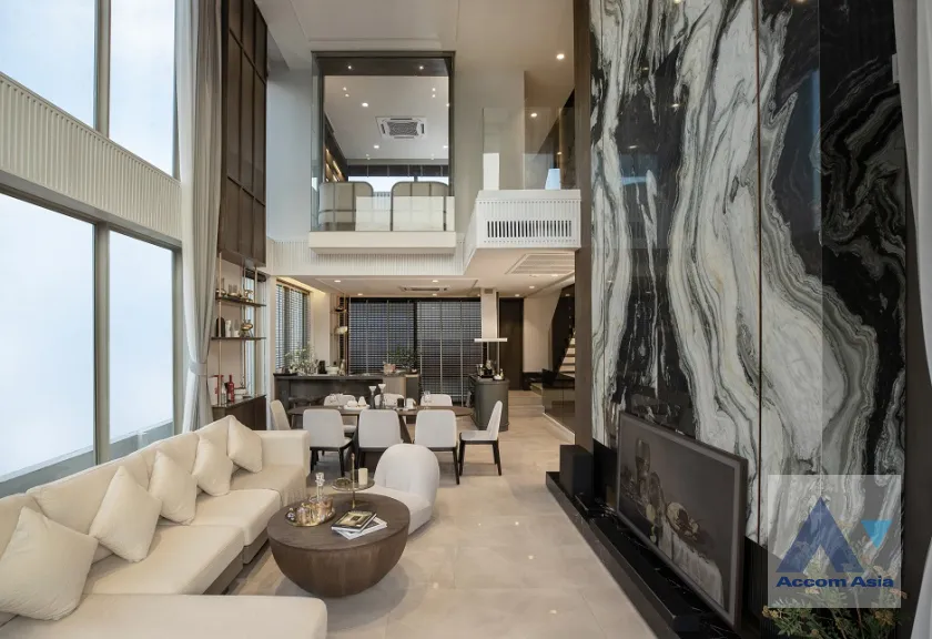 unitDouble High Ceiling |  3 Bedrooms  House For Sale in Ratchadaphisek, Bangkok  near ARL Ratchaprarop (AA32727)