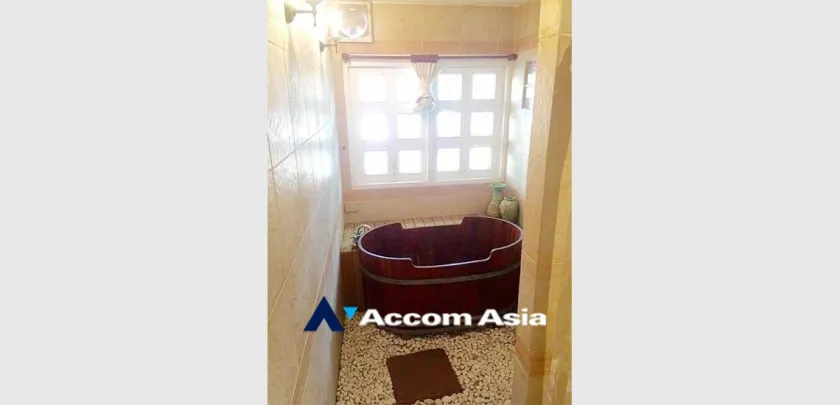 14  15 br House For Sale in Pattanakarn ,Bangkok ARL Hua Mak AA32753