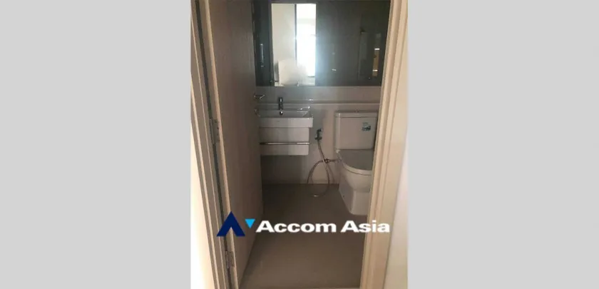 5  1 br Condominium For Sale in Ploenchit ,Bangkok BTS Ploenchit at Life One Wireless AA32759