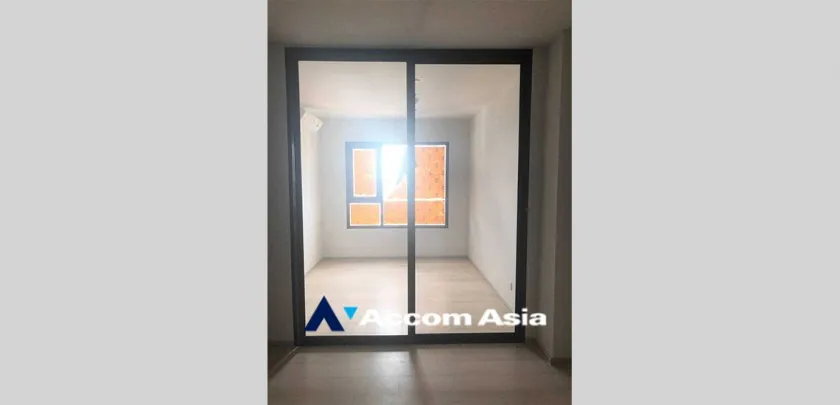 unit 1 Bedroom  Condominium For Sale in Ploenchit, Bangkok  near BTS Ploenchit (AA32759)
