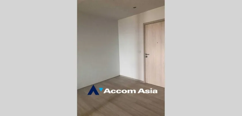 unit 1 Bedroom  Condominium For Sale in Ploenchit, Bangkok  near BTS Ploenchit (AA32759)