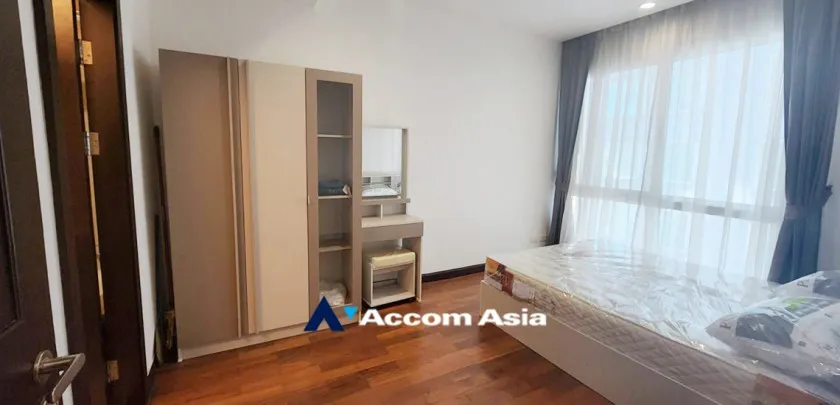 unit 1 Bedroom  Condominium For Rent & Sale in Sukhumvit, Bangkok  near BTS Nana (AA32767)