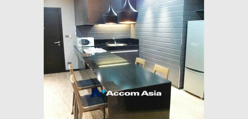 unit 1 Bedroom  Condominium For Rent & Sale in Ploenchit, Bangkok  near BTS Ploenchit (AA32775)