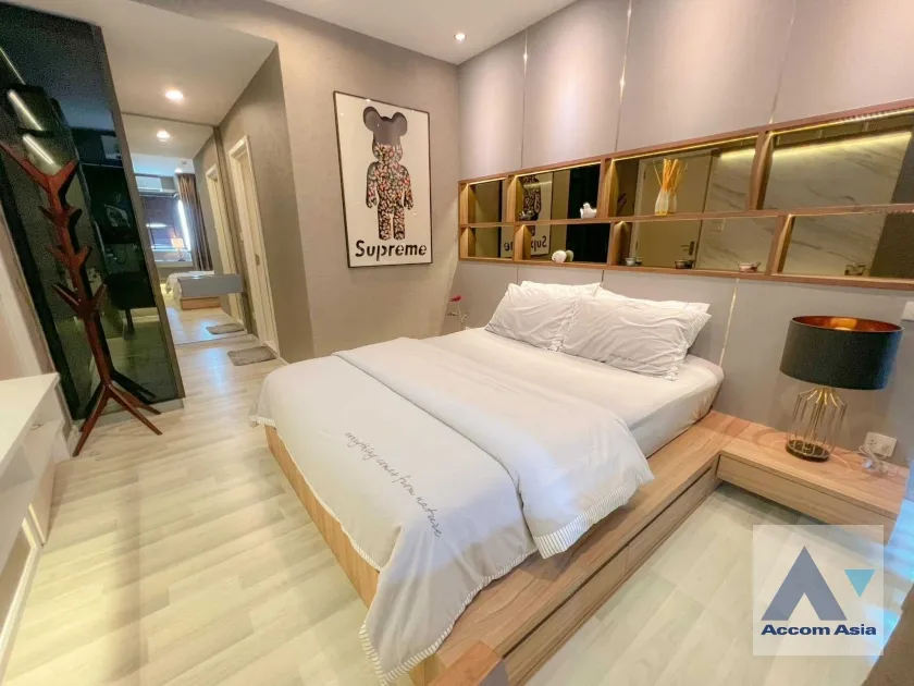 unitThe Key Sathorn Charoenraj