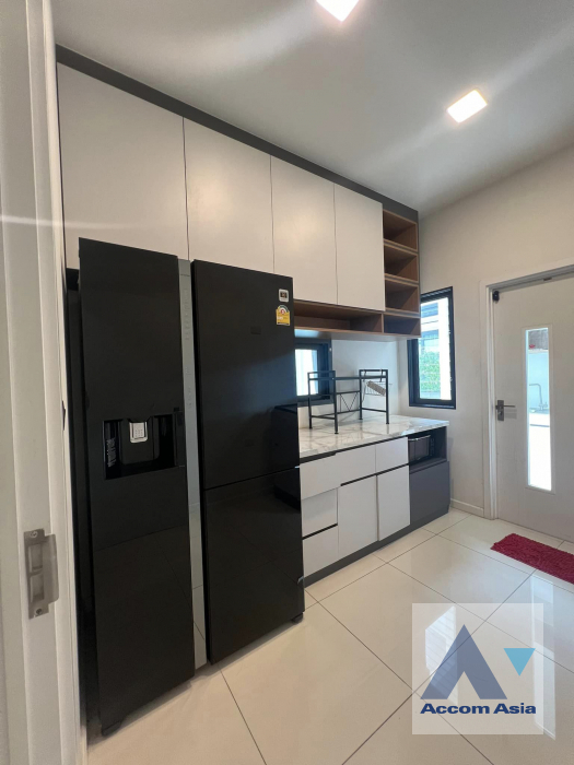 6  4 br House for rent and sale in Samutprakan ,Samutprakan  at Grand Britania Bangna Km.12 AA32789