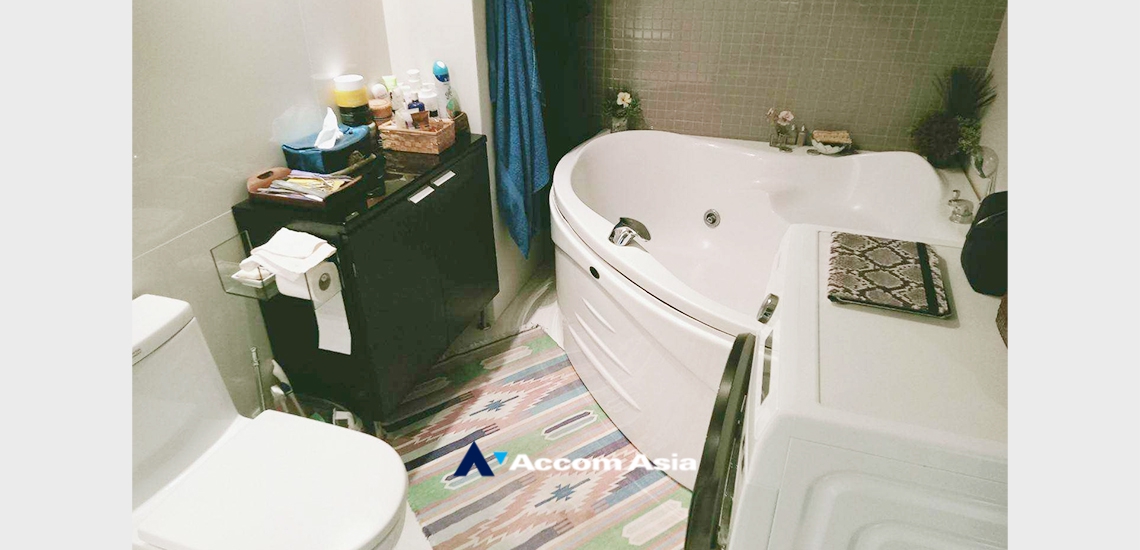 4  2 br Condominium For Sale in Ploenchit ,Bangkok BTS Ploenchit at Baan Ploenchit AA32791