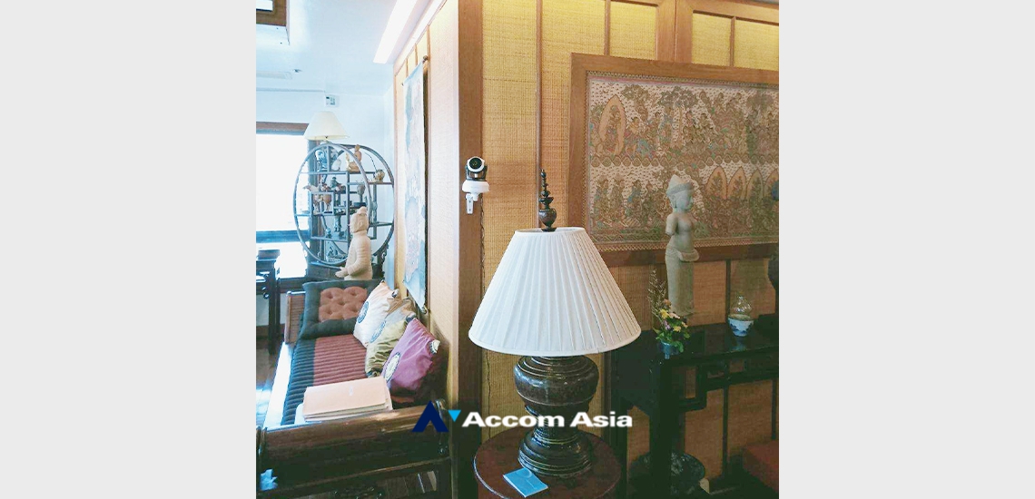  1  2 br Condominium For Sale in Ploenchit ,Bangkok BTS Ploenchit at Baan Ploenchit AA32791