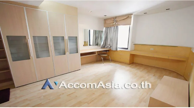 unit 2 Bedrooms  Condominium For Rent in Sukhumvit, Bangkok  near MRT Sukhumvit - BTS Asok (24698)