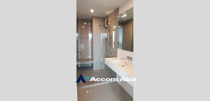 unit 1 Bedroom  Condominium For Rent in Sukhumvit, Bangkok  near BTS Ekkamai (AA32797)