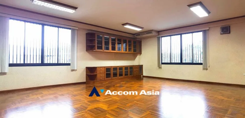 8  Studio Office Space For Rent in Samutprakan ,Samutprakan BTS Bearing AA32806