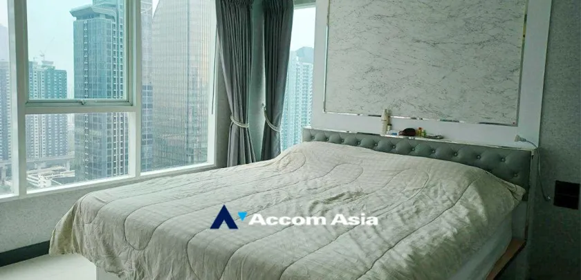 unit 2 Bedrooms  Condominium For Sale in Sukhumvit, Bangkok  near MRT Phetchaburi (AA32825)