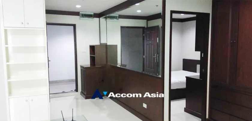 Sukhumvit Living Town Condominium  2 Bedroom for Sale MRT Phetchaburi in Sukhumvit Bangkok