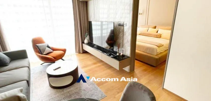 unit 1 Bedroom  Condominium For Rent in Silom, Bangkok  near BTS Sala Daeng (AA32832)