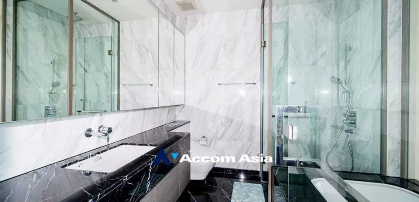 8  1 br Condominium For Sale in Silom ,Bangkok BTS Sala Daeng at Saladaeng One Condominium AA32834