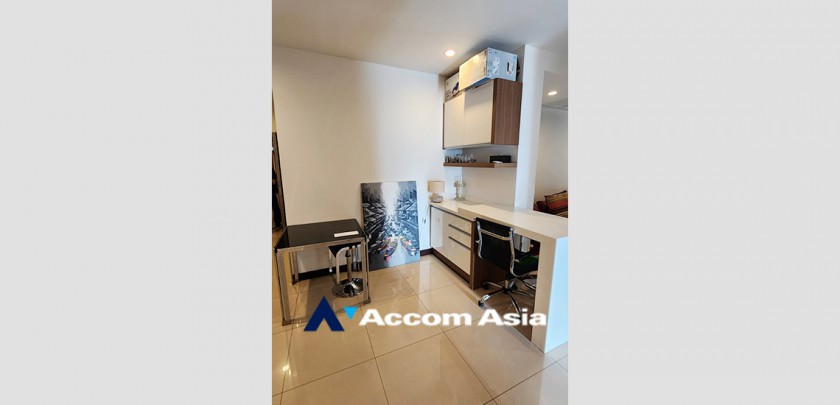 unit 2 Bedrooms  Condominium For Rent & Sale in Sukhumvit, Bangkok  near BTS Nana (AA32841)