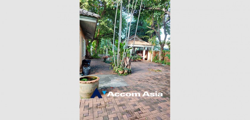 6  4 br House For Rent in Ratchadaphisek ,Bangkok MRT Phetchaburi AA32843