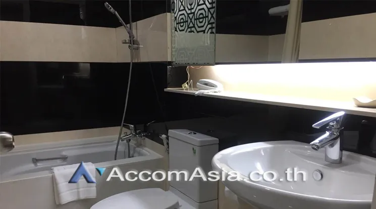 unit 2 Bedrooms  Apartment For Rent in Sukhumvit, Bangkok  near BTS Phrom Phong (14709)