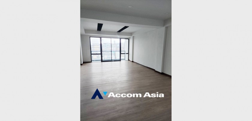  1  5 br Shophouse For Rent in Silom ,Bangkok MRT Sam Yan AA32904