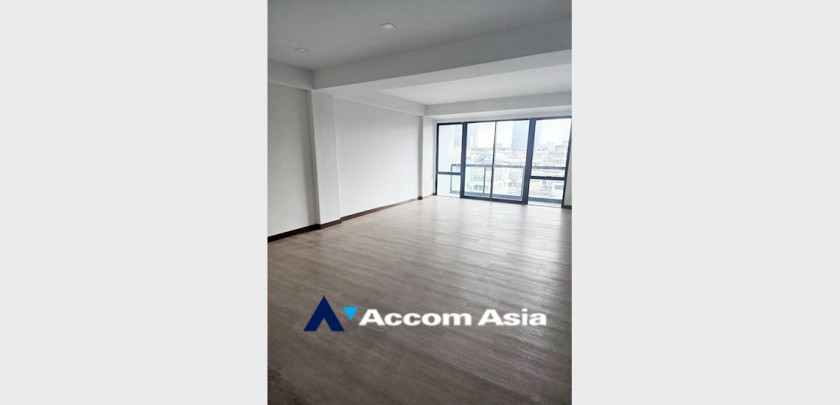 13  5 br Shophouse For Rent in Silom ,Bangkok MRT Sam Yan AA32904