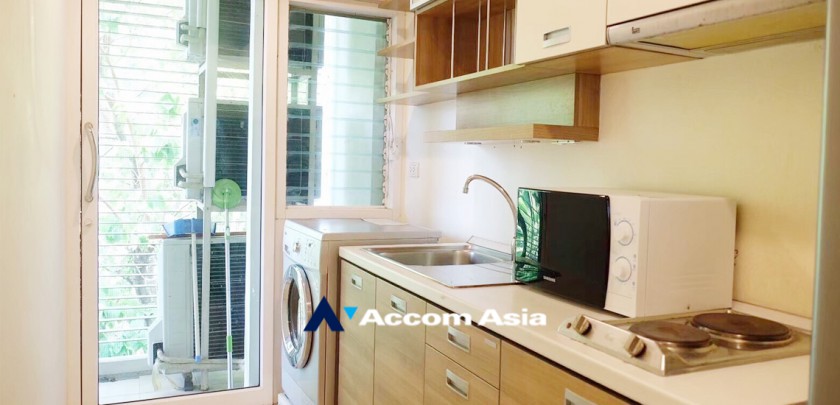 unit 2 Bedrooms  Condominium For Sale in Charoen Nakhon, Bangkok  near BTS Krung Thon Buri (AA32922)