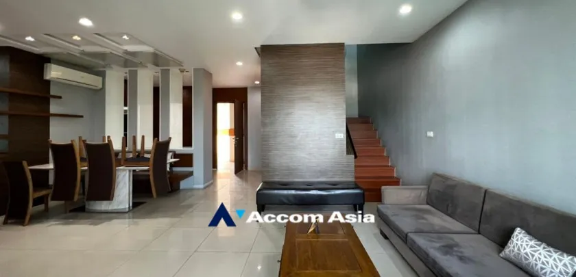 unit 4 Bedrooms  Condominium For Sale in Sathorn, Bangkok  near BRT Technic Krungthep (AA32962)