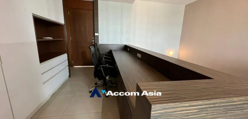 7  4 br Condominium For Sale in Sathorn ,Bangkok BRT Technic Krungthep at The Star Estate At Narathiwas AA32962