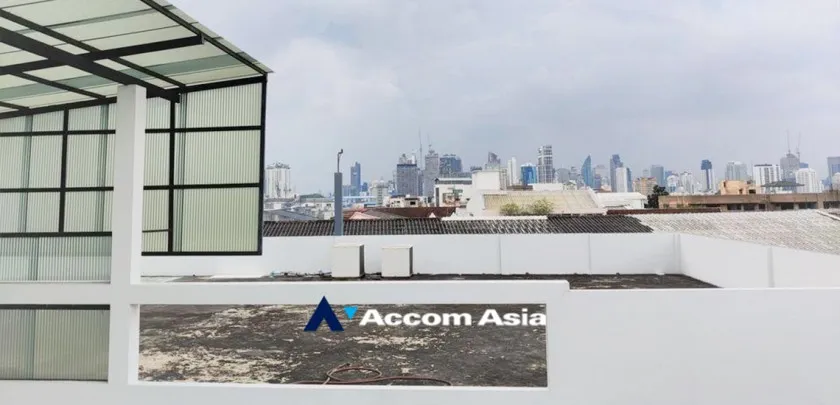 14  Studio Warehouse For Sale in Sukhumvit ,Bangkok BTS Phra khanong AA32963