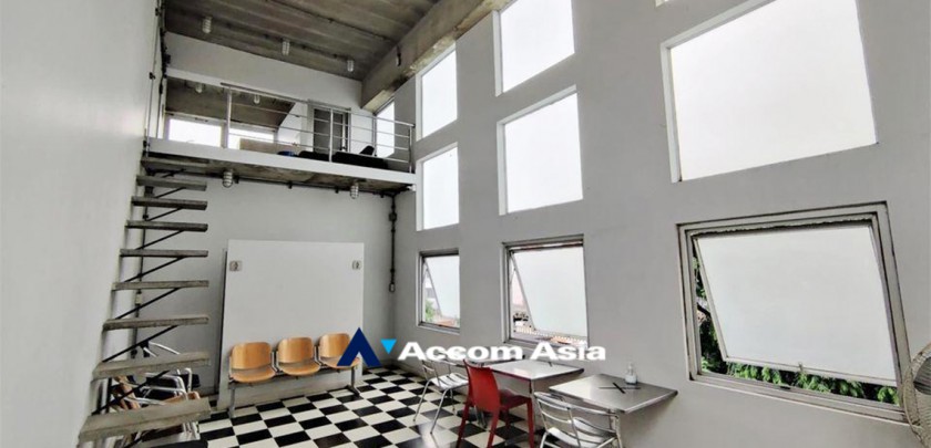 10  Studio Warehouse For Sale in Sukhumvit ,Bangkok BTS Phra khanong AA32963