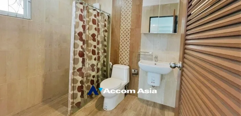 12  3 br House for rent and sale in Pattanakarn ,Bangkok ARL Ramkhamhaeng AA32977