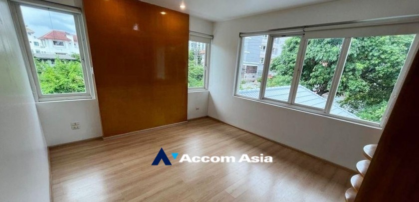 9  4 br House for rent and sale in Phaholyothin ,Bangkok MRT Lat Phrao AA32978