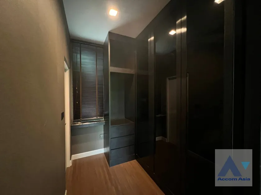 14  4 br House for rent and sale in Samutprakan ,Samutprakan  at House in Compound AA32980