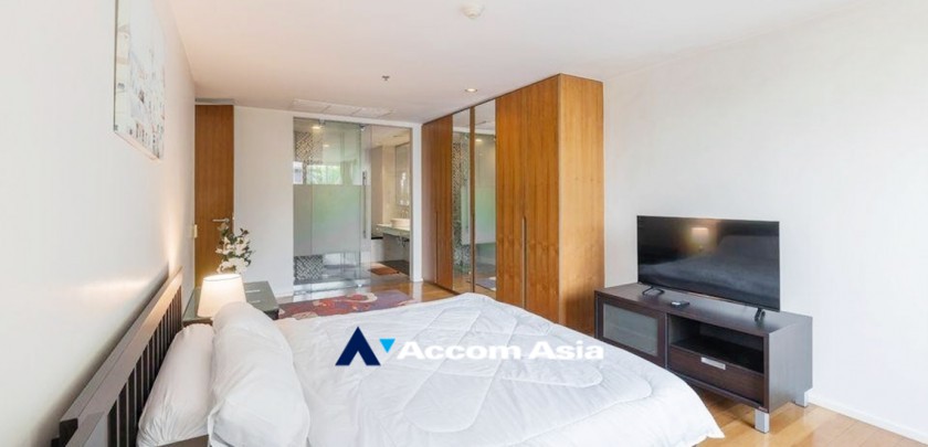 10  2 br Condominium for rent and sale in Silom ,Bangkok BTS Sala Daeng - MRT Silom at The Legend Saladaeng AA32984