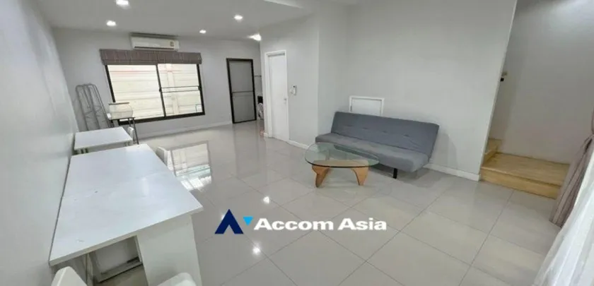  1  3 br Townhouse For Rent in Samutprakan , BTS Bang Na at Plex Bangna AA32986