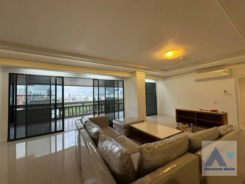 unitPet friendly |  3 Bedrooms  Apartment For Rent in Ploenchit, Bangkok  near BTS Ratchadamri (AA33015)