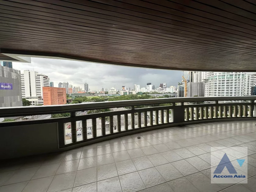 8  3 br Apartment For Rent in Ploenchit ,Bangkok BTS Ratchadamri at High rise and Peaceful AA33015