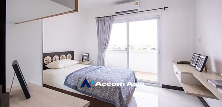 17  3 br Apartment For Rent in Sukhumvit ,Bangkok BTS Punnawithi at Apartment complex in Bangkok AA33042
