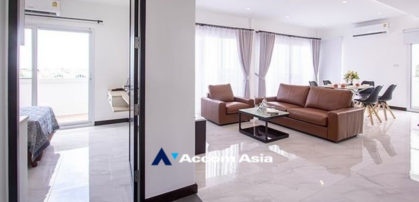  1  3 br Apartment For Rent in Sukhumvit ,Bangkok BTS Punnawithi at Apartment complex in Bangkok AA33042