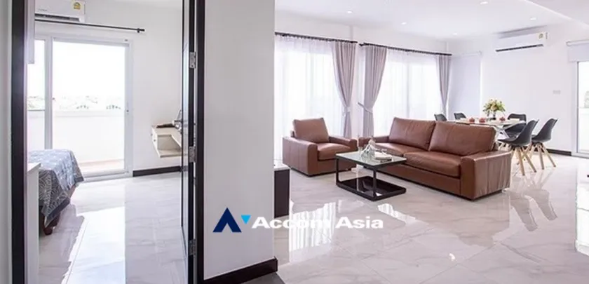 unitPenthouse |  3 Bedrooms  Apartment For Rent in Sukhumvit, Bangkok  near BTS Punnawithi (AA33042)