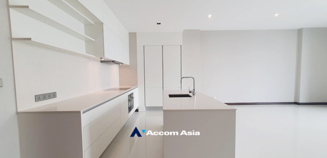 4  2 br Condominium For Sale in Sukhumvit ,Bangkok BTS Nana at Q1 Sukhumvit AA33048