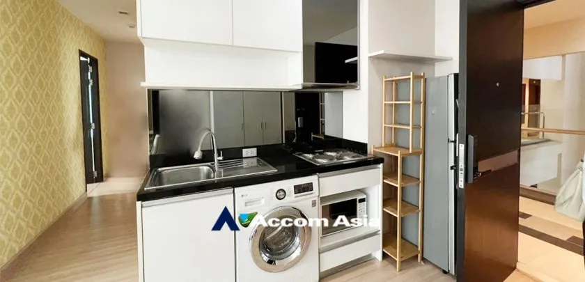  1  2 br Condominium For Rent in Sukhumvit ,Bangkok BTS Phra khanong at Sky Walk Condominium AA33056