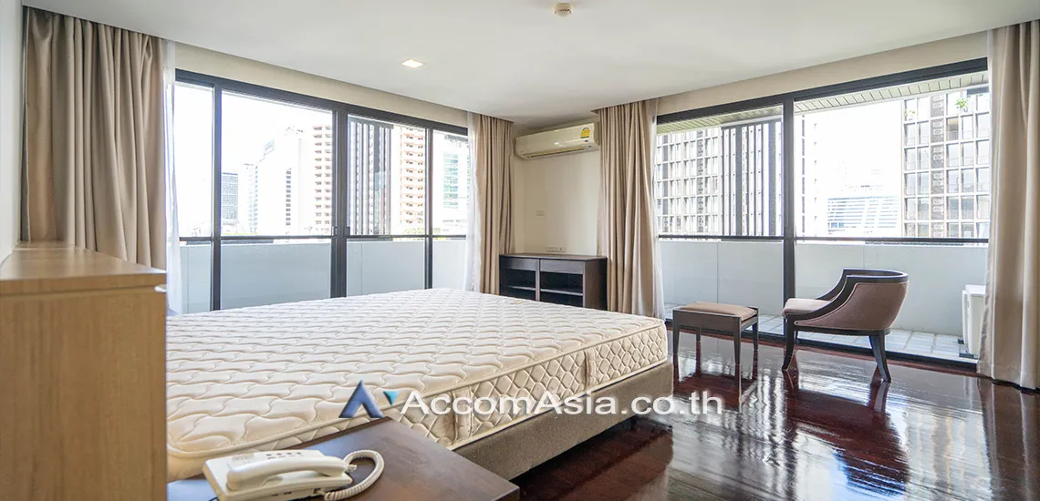 unit 2 Bedrooms  Apartment For Rent in Sukhumvit, Bangkok  near BTS Phrom Phong (14725)