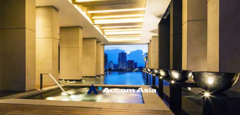  185 Rajadamri Condominium  2 Bedroom for Rent MRT Silom in Ploenchit Bangkok