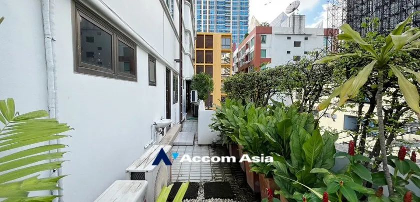 22  3 br Condominium For Rent in Ploenchit ,Bangkok BTS Ploenchit at Ruamrudee Garden House AA33111