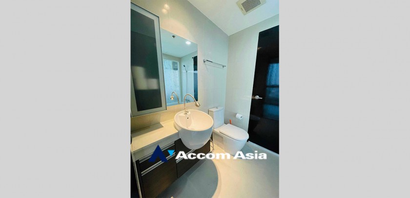 9  1 br Condominium For Sale in Sukhumvit ,Bangkok BTS Phra khanong at Sky Walk Condominium AA33114
