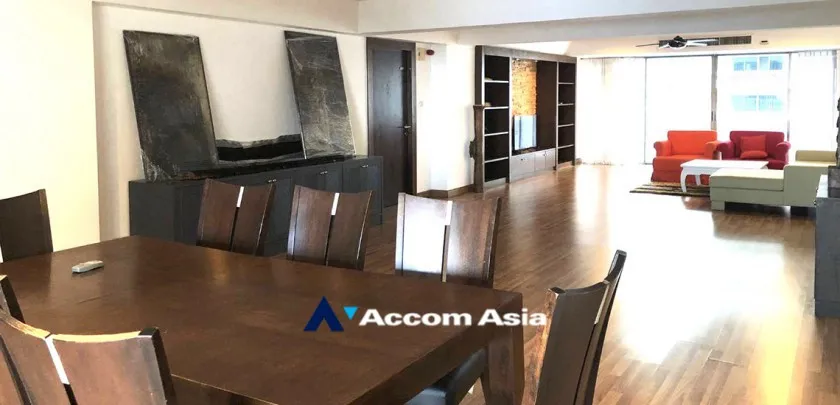  2  3 br Apartment For Rent in Sukhumvit ,Bangkok BTS Asok at Family Apartment with Lake View AA33117