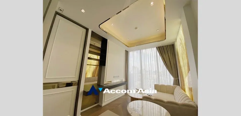 unit 1 Bedroom  Condominium For Rent in Ploenchit, Bangkok  near BTS Chitlom (AA33125)