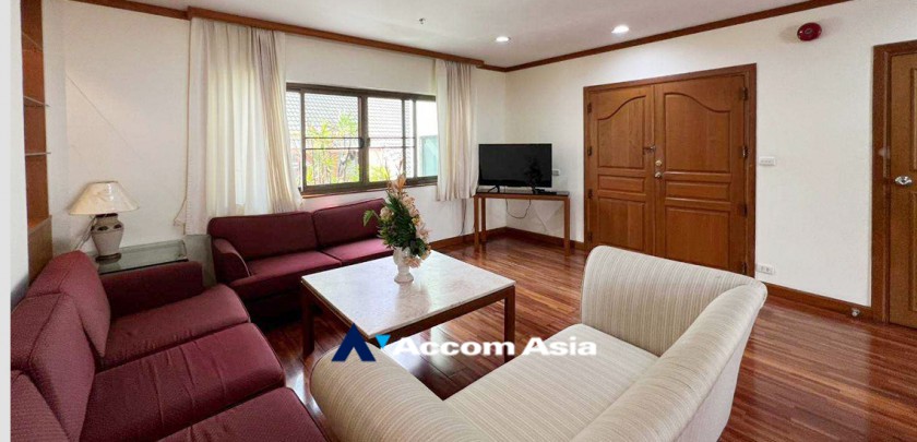  2  2 br Apartment For Rent in Sathorn ,Bangkok BTS Chong Nonsi at Cozy Low-rise Apartment in Sathorn, Walk to BTS 6 mins. AA33148