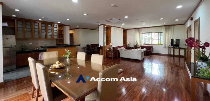 unit 2 Bedrooms  Apartment For Rent in Sathorn, Bangkok  near BTS Chong Nonsi (AA33148)