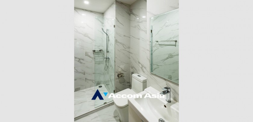 6  Studio Apartment for rent and sale in Ploenchit ,Bangkok MRT Lumphini at Cozy Style with Good Surrounding AA33176