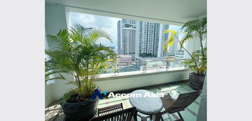  2  2 br Apartment For Rent in Sathorn ,Bangkok BTS Chong Nonsi at Thai Colonial Style AA33181